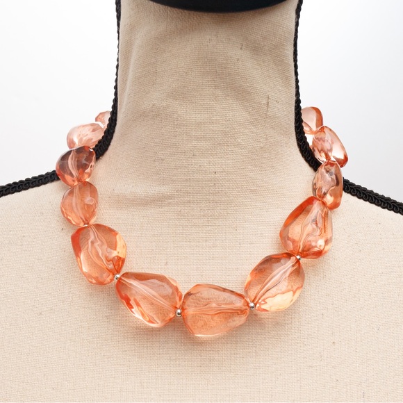 Peach fuzz beaded jewelry set with somewhat transparent Carol for Eva Graham - Picture 9 of 11